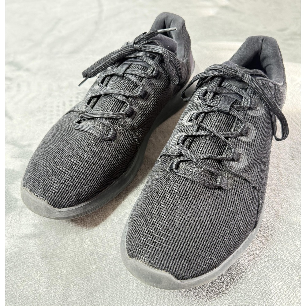 Under Armour Shoes Mens Size 10.5 Black Low Top Athletic Sneakers 3022044-003